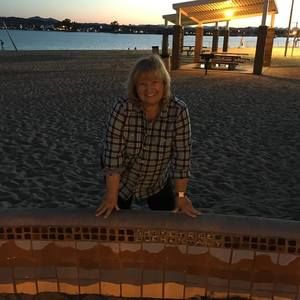 Meet your Posher, Connie